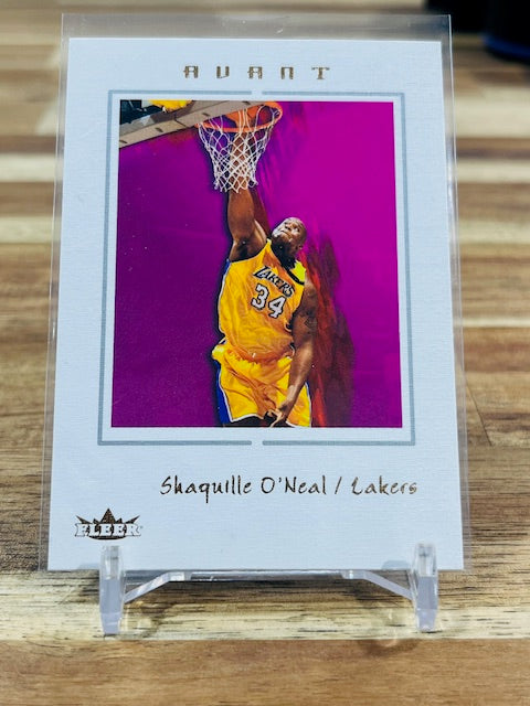 2004 Fleer #34  - Shaquille O'Neal - Avant