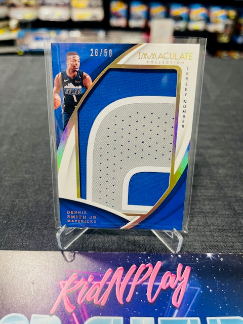 2017 PANINI IMMACULATE - DENNIS SMITH JR. PATCH /50 (PLAYER WORN)