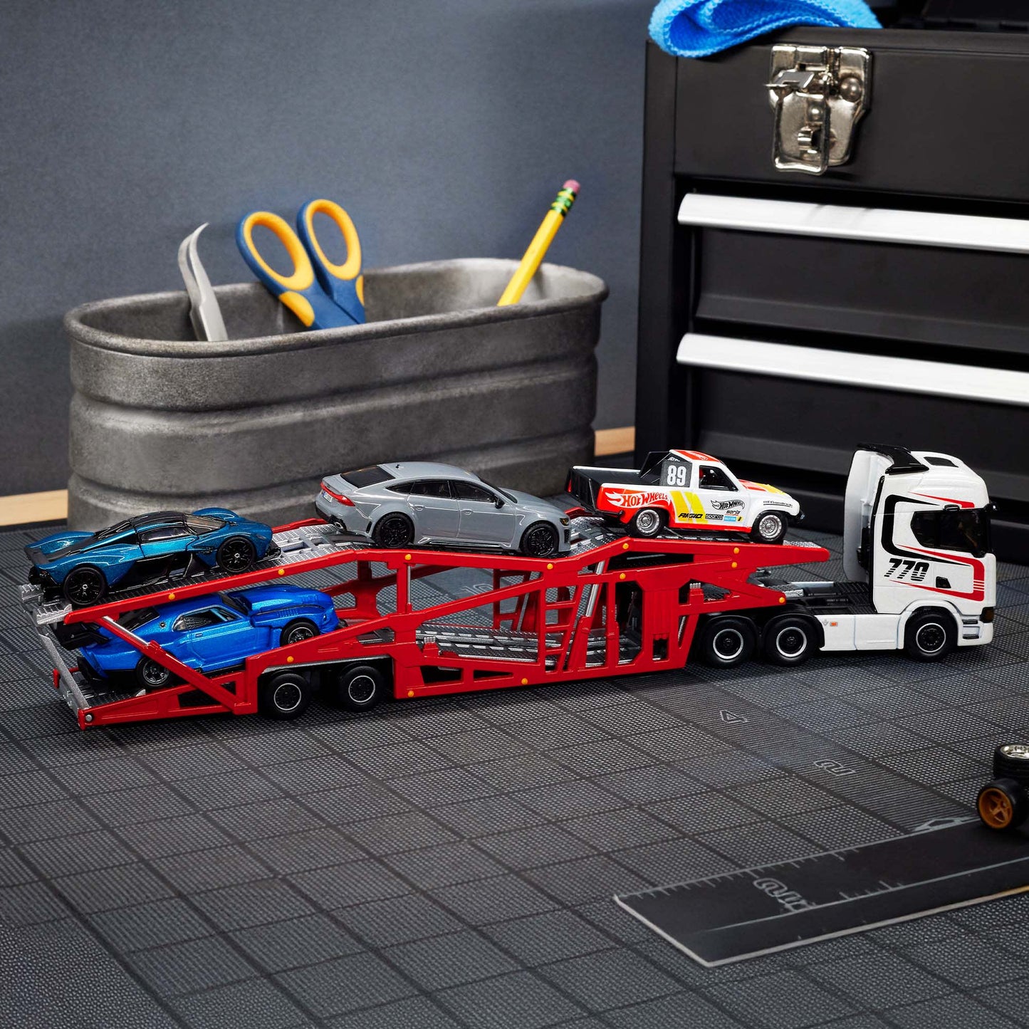Hot Wheels Elite 64 Scania 770 S